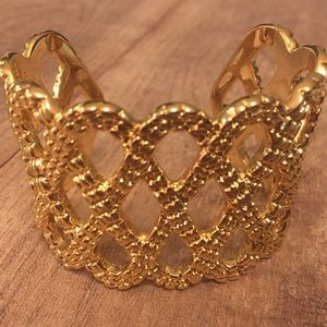 NWOT! Lilly Pulitzer Gold Cuff